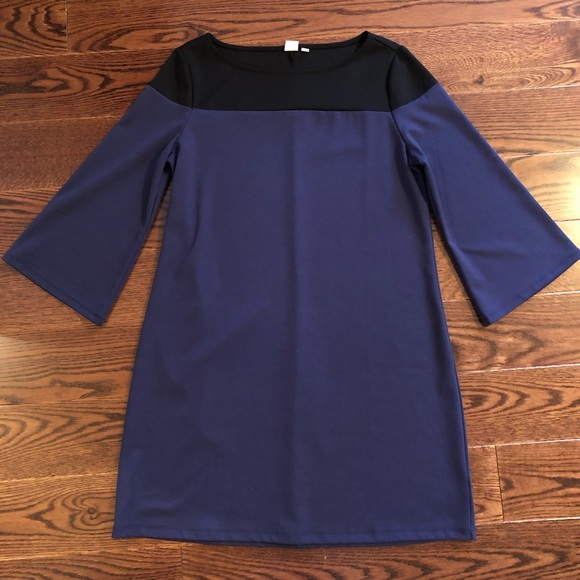 GAP Shift Dress - Picture 1 of 6